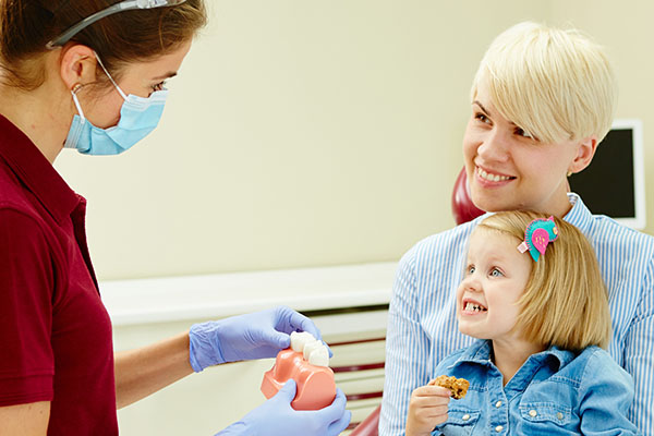 Your First Appointment With a Kid Friendly Dentist from Paramount Dental Care & Specialty in Long Beach, CA